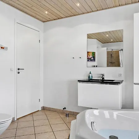 3 Bedroom Cozy In Casa de Férias *