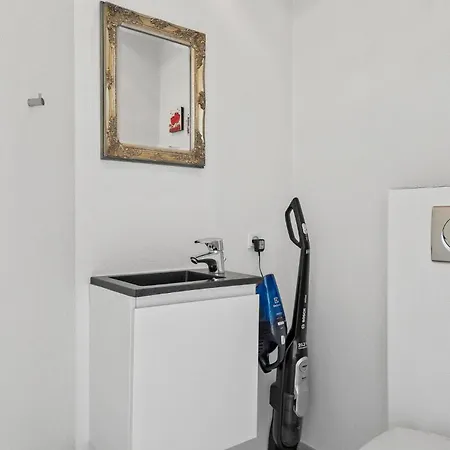 3 Bedroom Cozy In