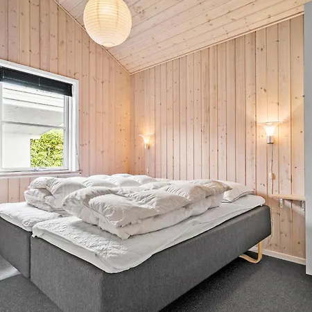 3 Bedroom Cozy In Casa de Férias Tarm