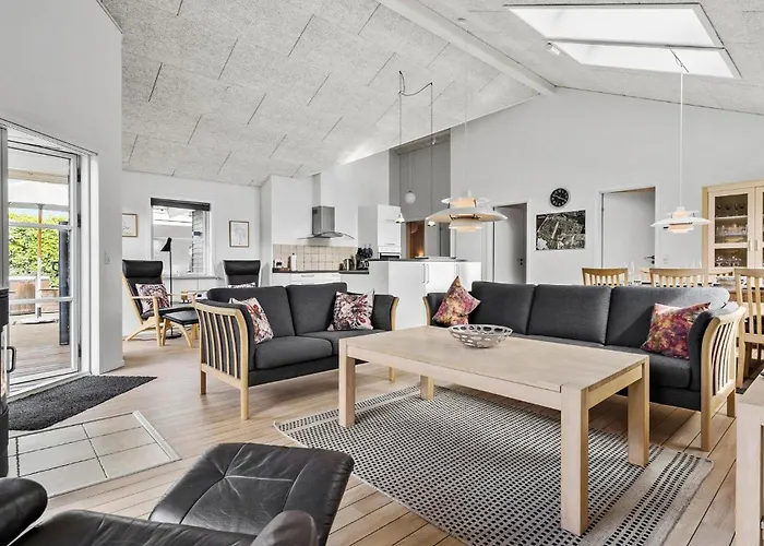 3 Bedroom Cozy In