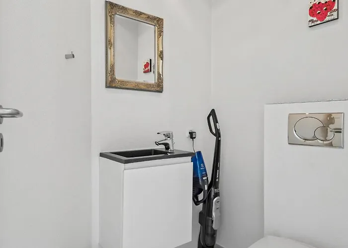 3 Bedroom Cozy In