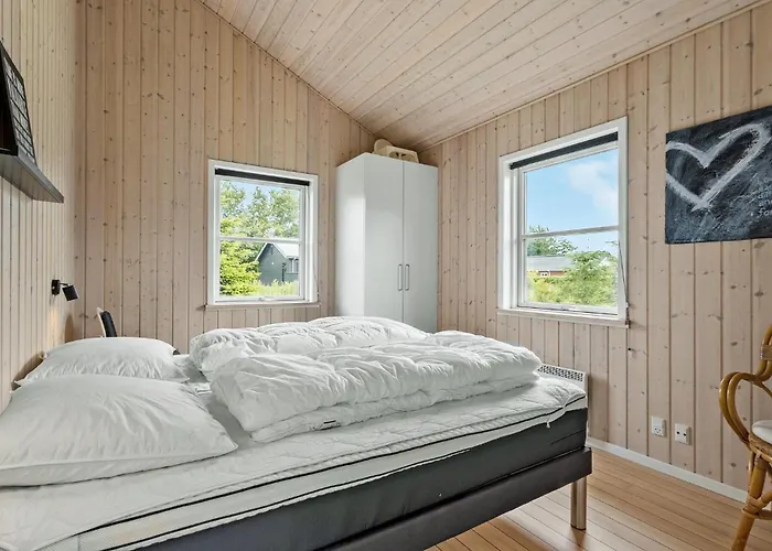 Dom wakacyjny 3 Bedroom Cozy In