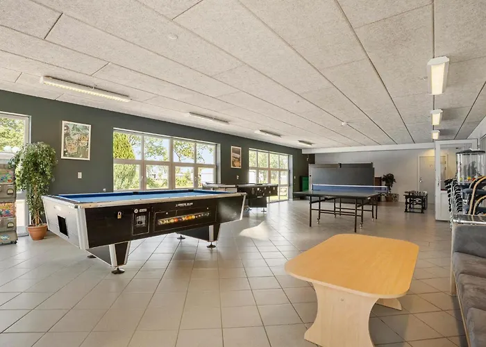3 Bedroom Cozy In Dom wakacyjny *